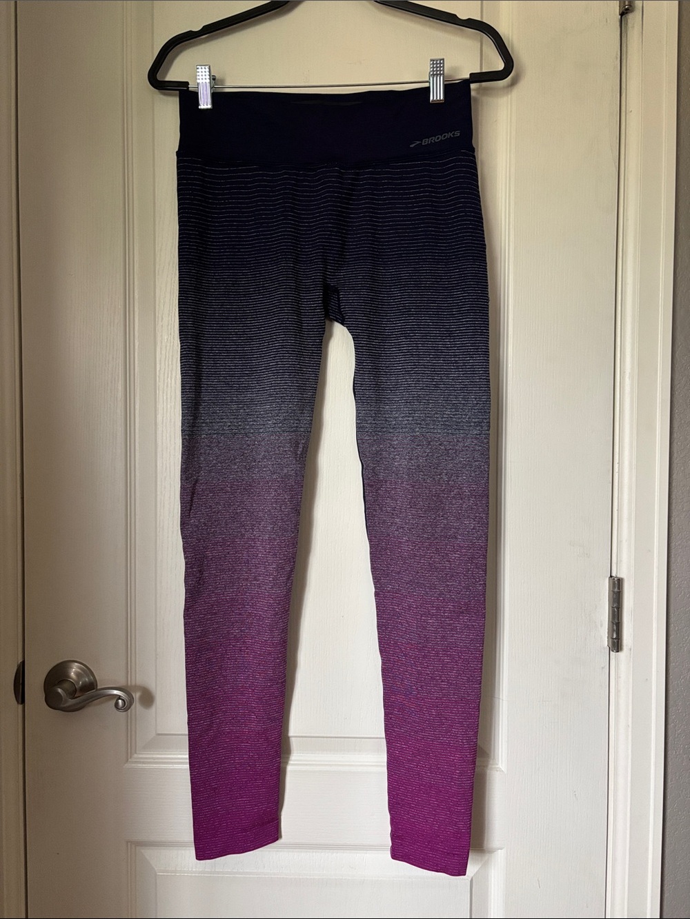 Brooks Navy to Magenta Ombre Performance Leggings